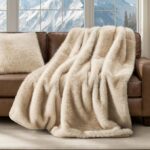 EVERGRACEHOME Luxury Faux Fur Throw Blanket, Soft Fluffy Faux Mink Blankets for Bed, Couch, Sofa, Thick Cozy Plush Warm Fur Throws with Reversible Velvet, Tipped Golden Fox, 60″x80″