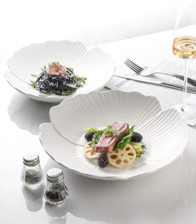 Jusalpha Set of 3-Japanese Style Flower Petal Shaped Porcelain Dinner Plates, Versatile Circular Serving Plates for Breakfast, Salad, Steak Dinner, PL019 (10 Inches, White)